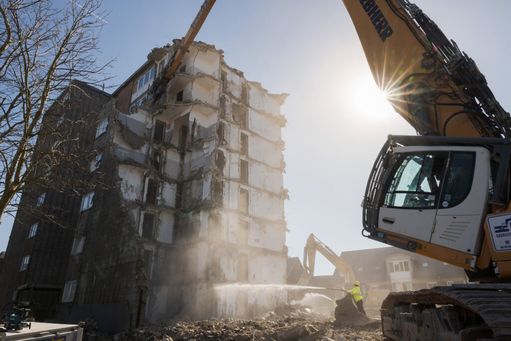 7 SE20250319 0402 HighRes