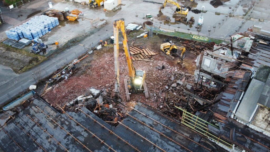 8721b229 6bb7 439d b24f e1348fd18c70