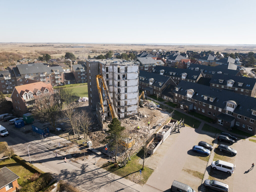 8 SE CO 20250319 0019 HighRes