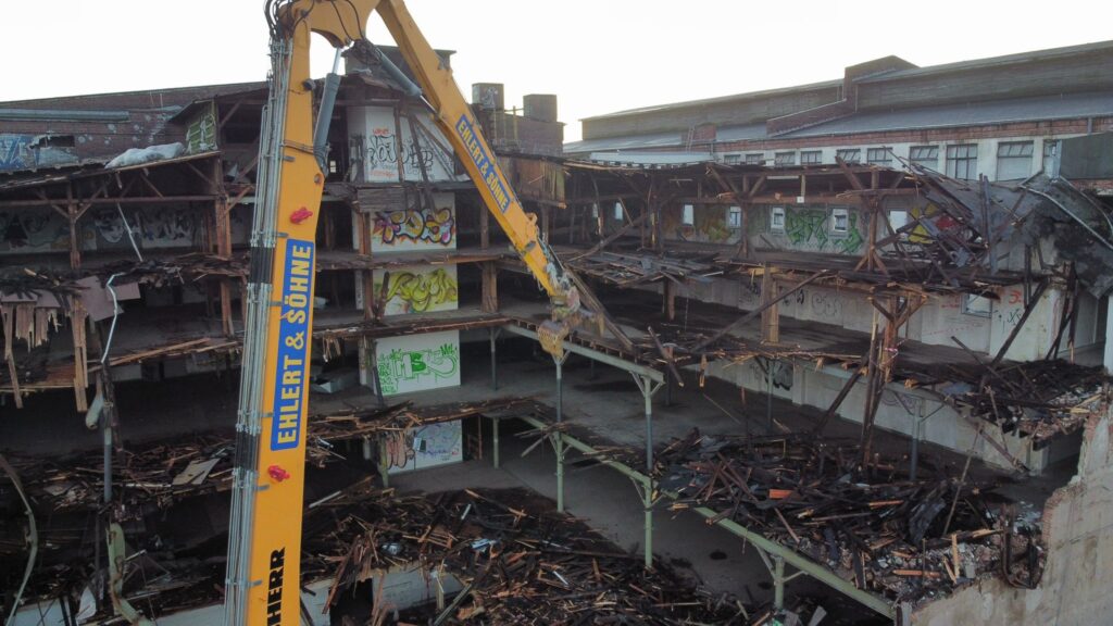 9af9f4fb 5db7 433b b298 44bef96e4a4a