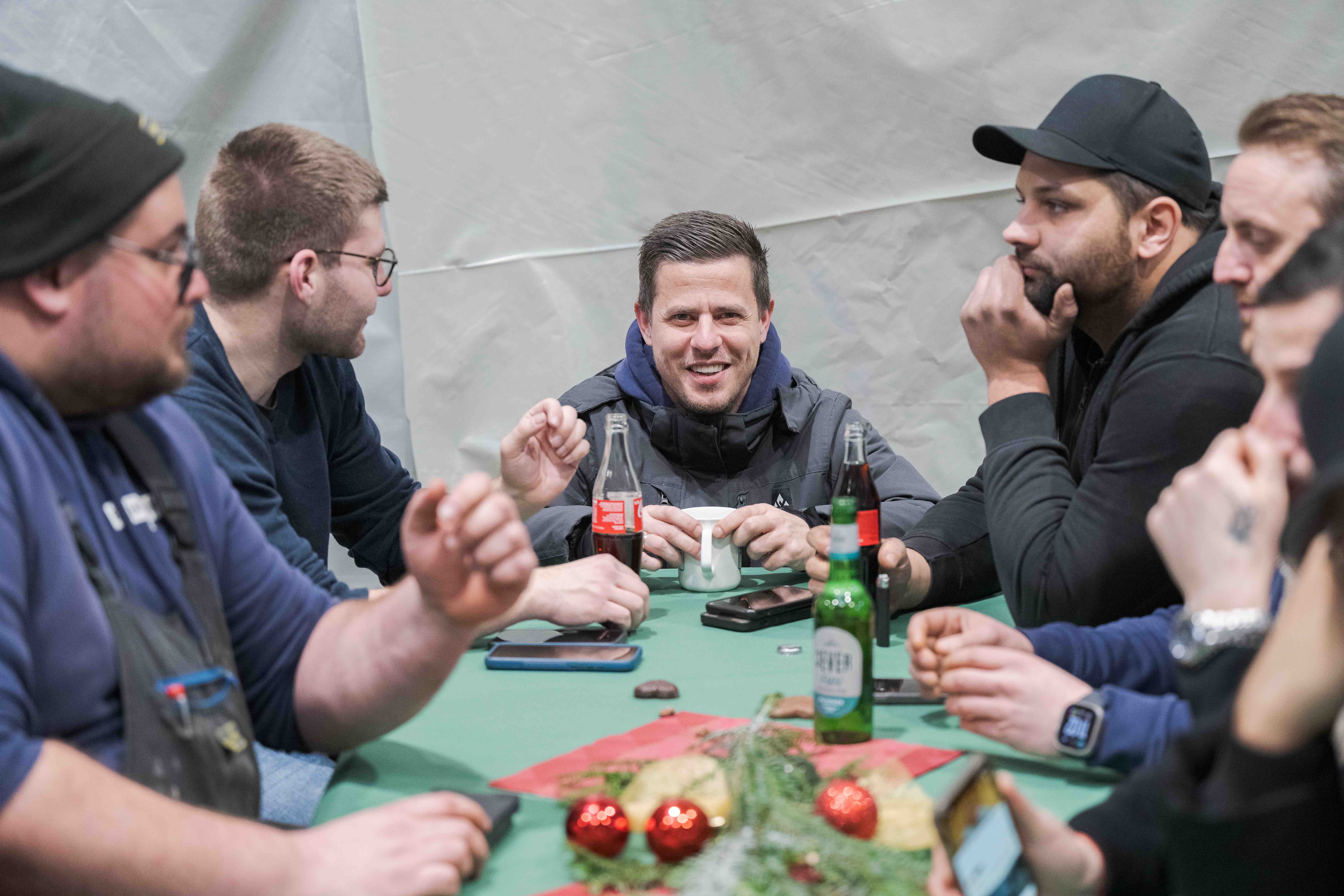 SE20251212 0293 HighRes min