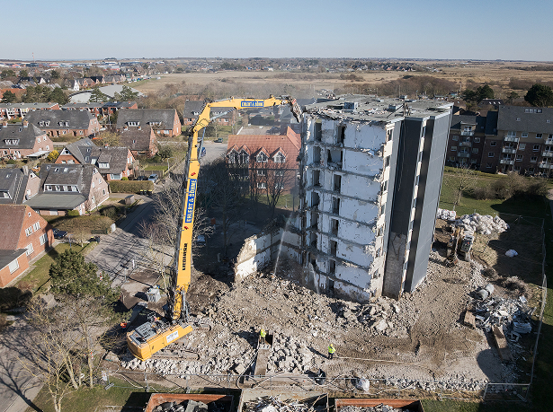 longfrontbagger liebherr 75